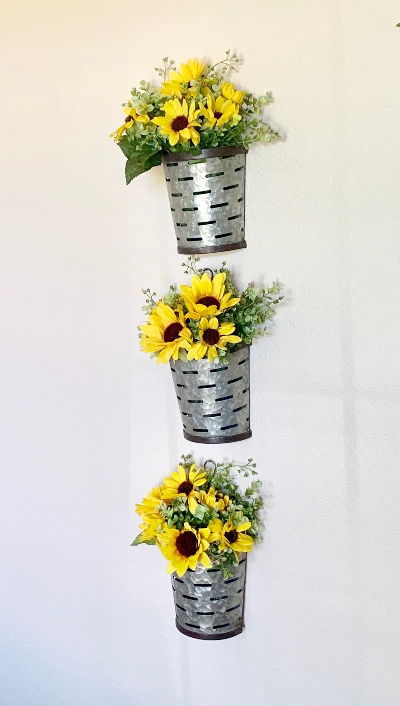 Olive Bucket Wall Vases, Rustic Wall Vase, Rustic Wall Decor, Farmhouse Wall Vases, Olive Bucket Vases, Wall Decor, Wall Planter, Home Decor